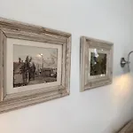 Bed And Breakfast Amsterdam 4*