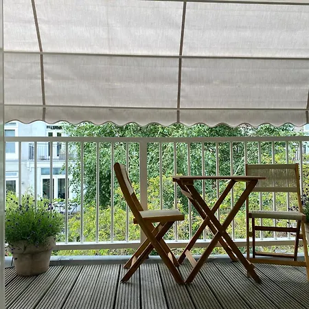 Bed And Breakfast Amsterdam 4*