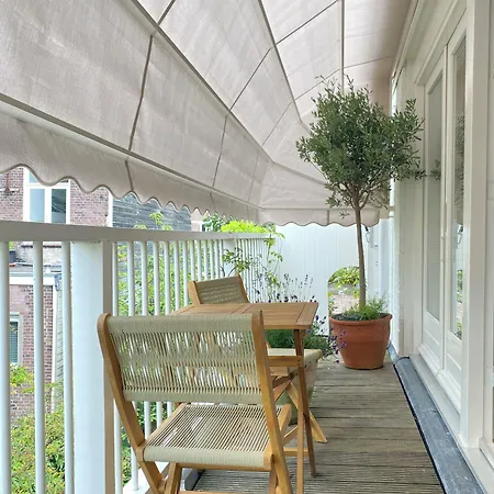Bed And Breakfast Amsterdam فندق مبيت وإفطار