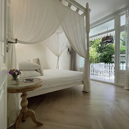 Bed And Breakfast Amsterdam 阿姆斯特丹