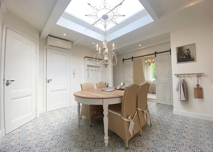 Bed And Breakfast Amsterdam 4*