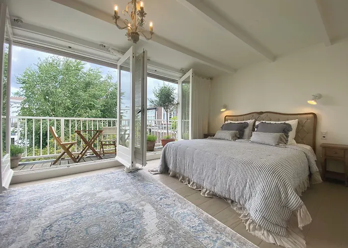 Bed And Breakfast Amsterdam Amsterdam