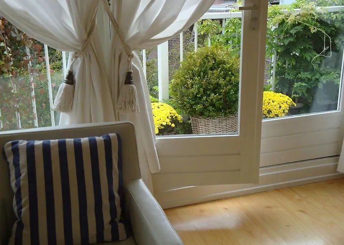 Bed And Breakfast Amsterdam 4*